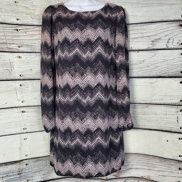 Maurices Women’s Dress Small Black Pink Chevron Snakeskin Print Long Sleeve Line - Picture 1 of 10